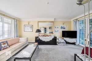 Lounge- click for photo gallery